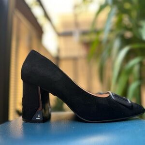 Laura Biagiotti suede pumps